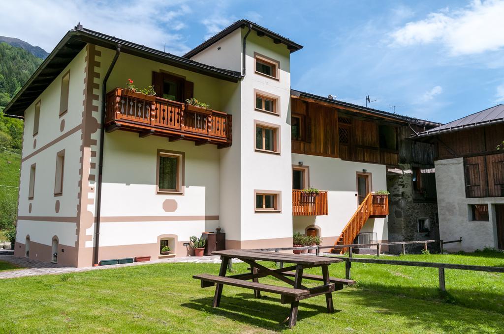 B&B Il Sorriso Dei Nonni Pracorno di Rabbi Ngoại thất bức ảnh